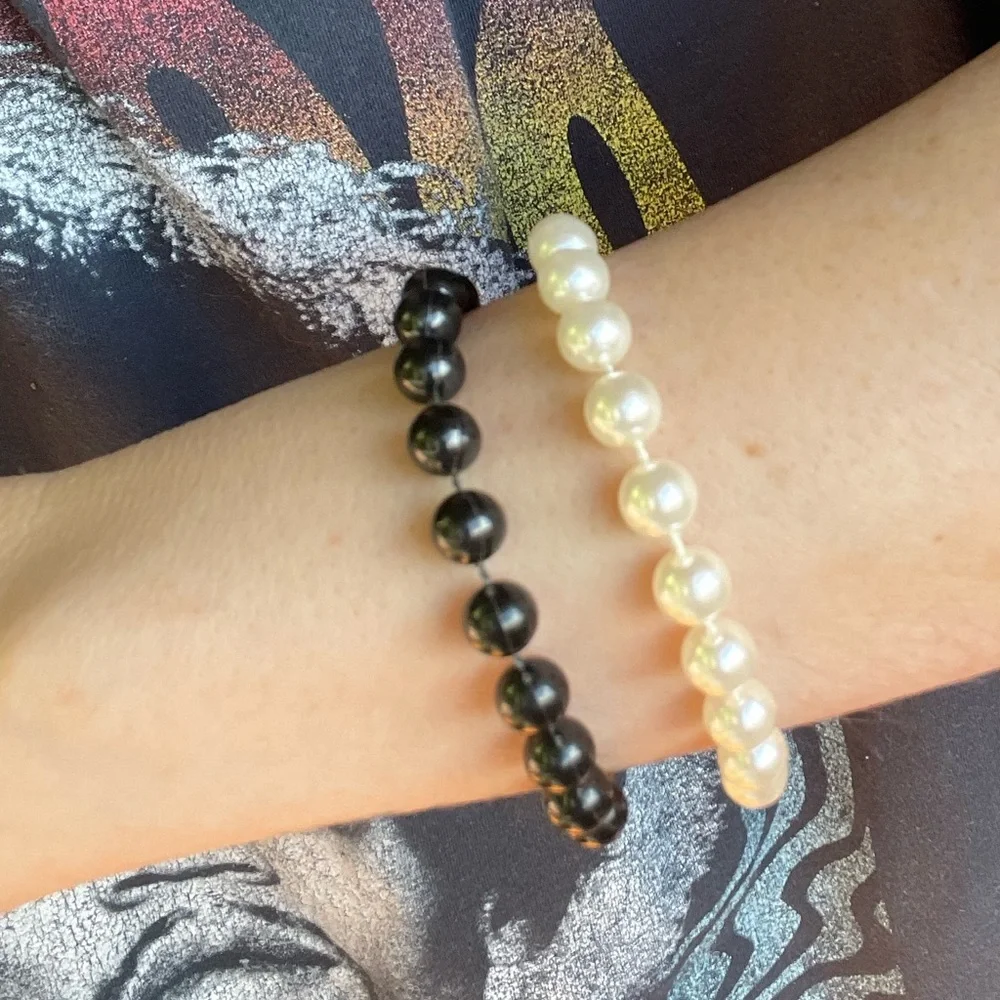 Set of 2 black and white faux pearl beaded y2k 90s retro bracelets